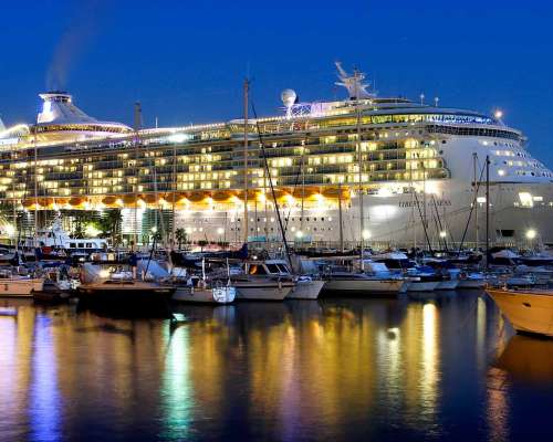 Crucero de noche en Cartagena